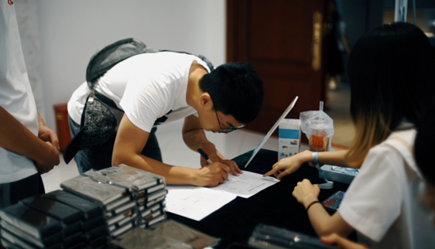 “倾听、交流、分享”2018J9九游会学院夏季校友会(图3)